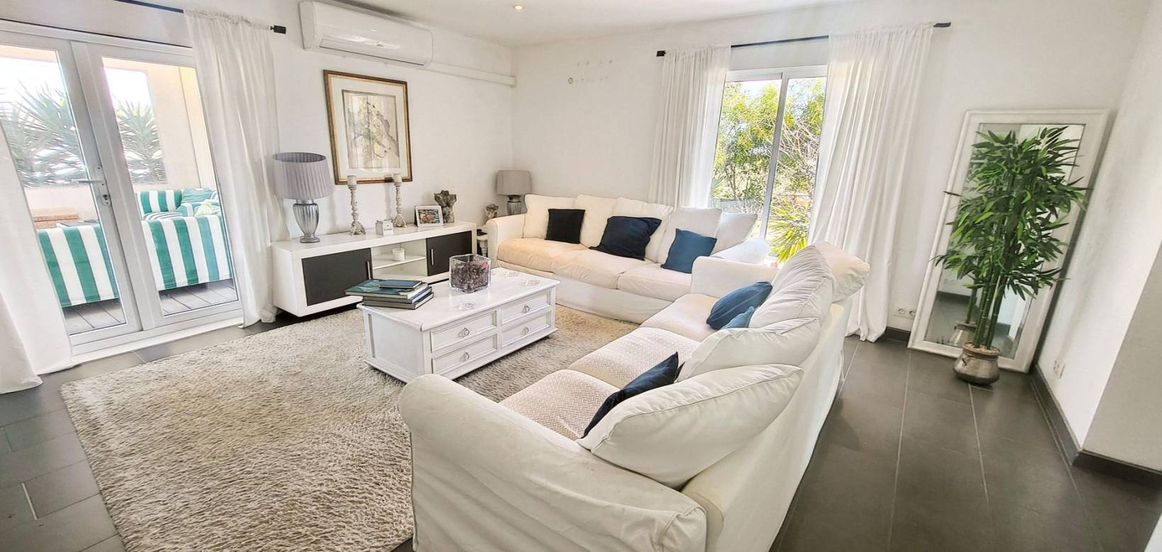 Resale - Villa - Aspe