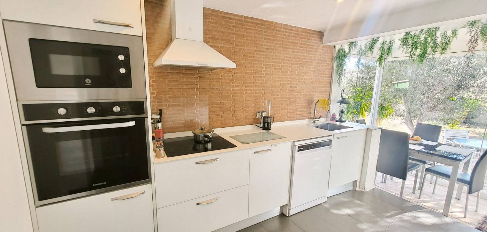 Resale - Villa - Aspe