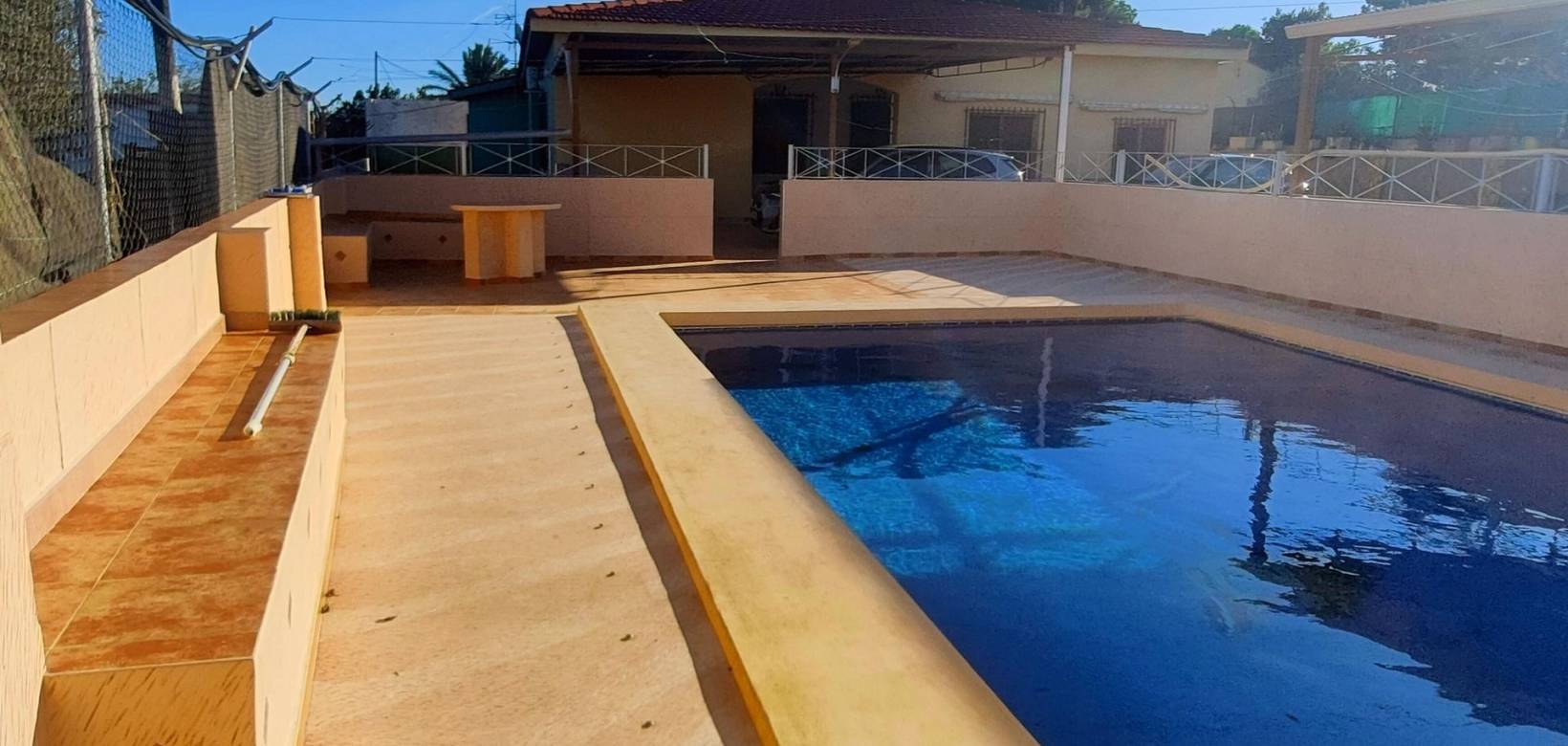 Resale - Villa - Aspe