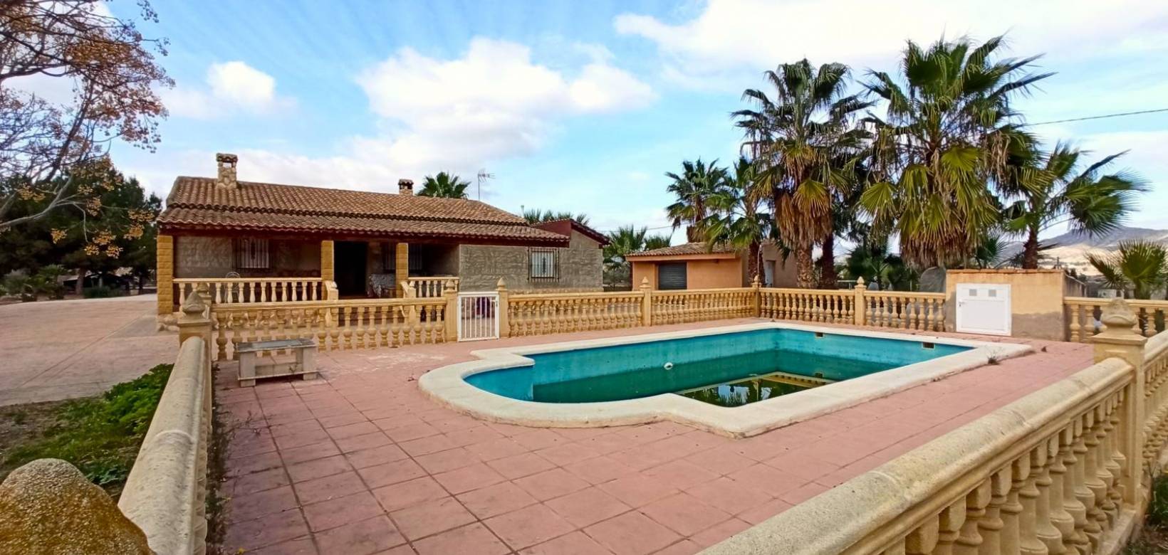 Resale - Villa - Aspe