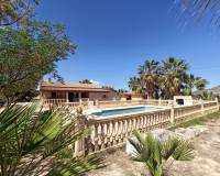 Resale - Villa - Aspe