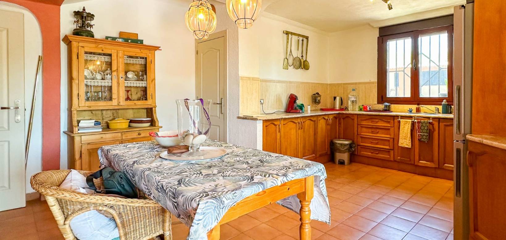 Resale - Villa - Aspe