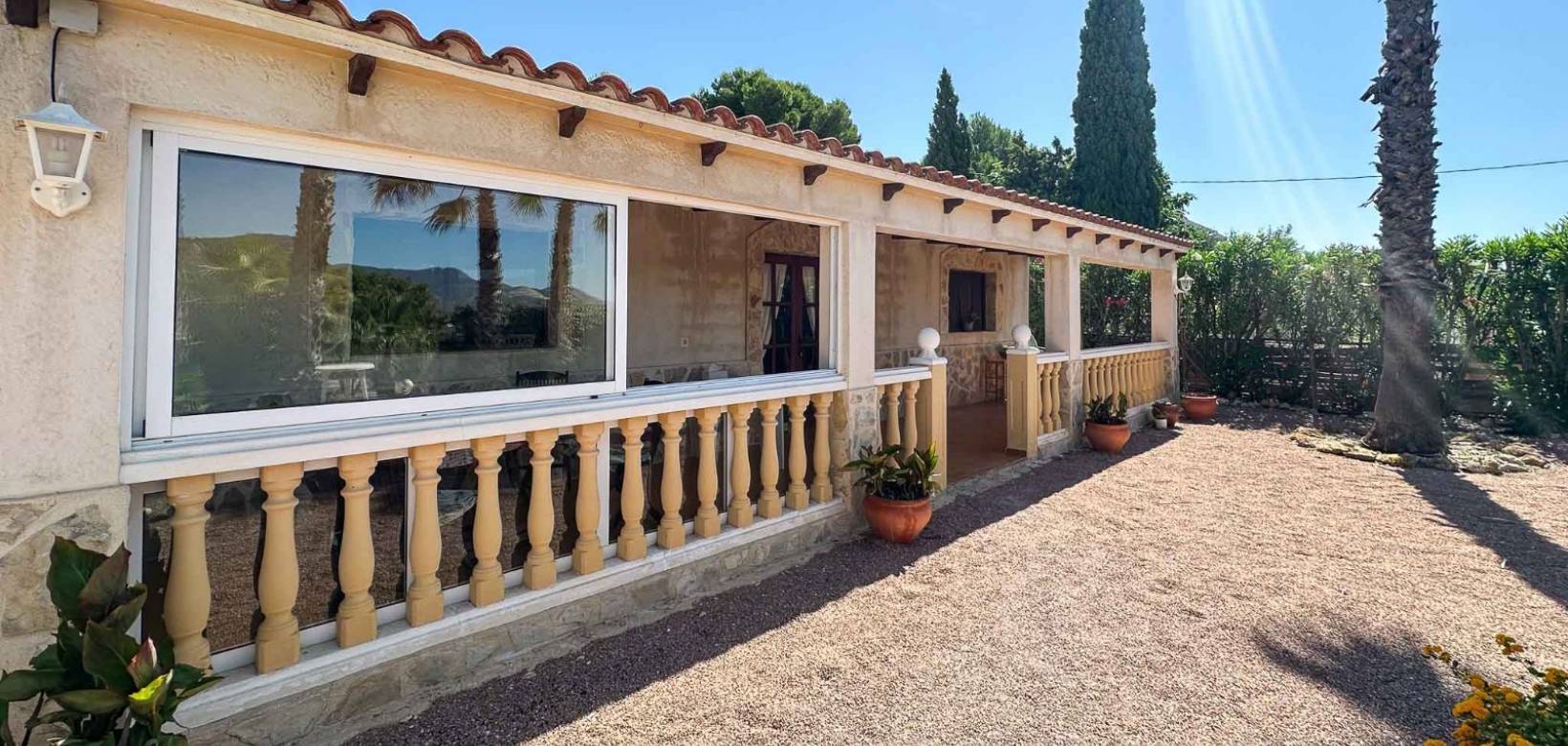 Resale - Villa - Aspe