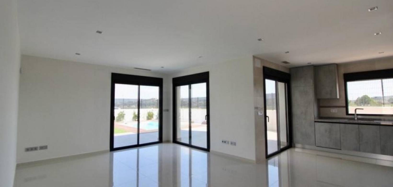 Resale - Villa - Aspe