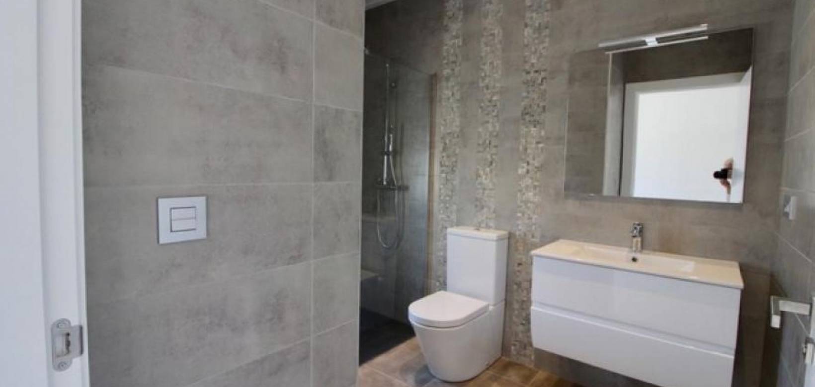 Resale - Villa - Aspe