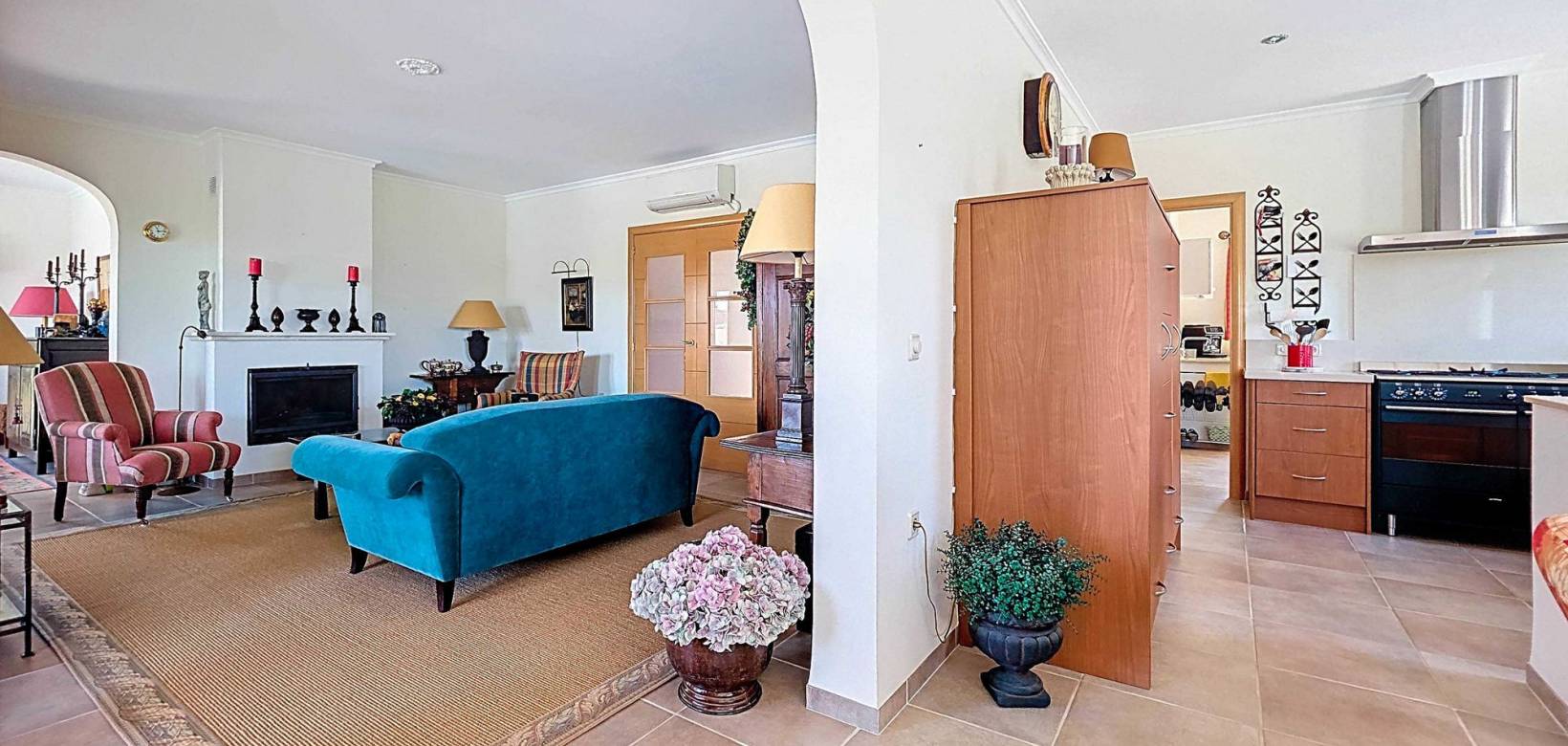 Resale - Villa - Ayora