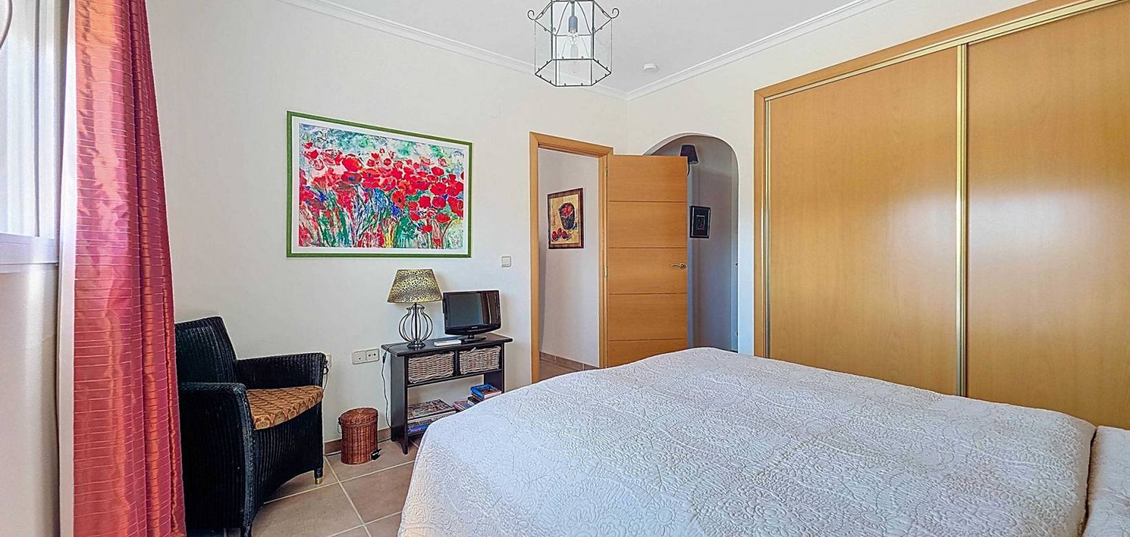 Resale - Villa - Ayora