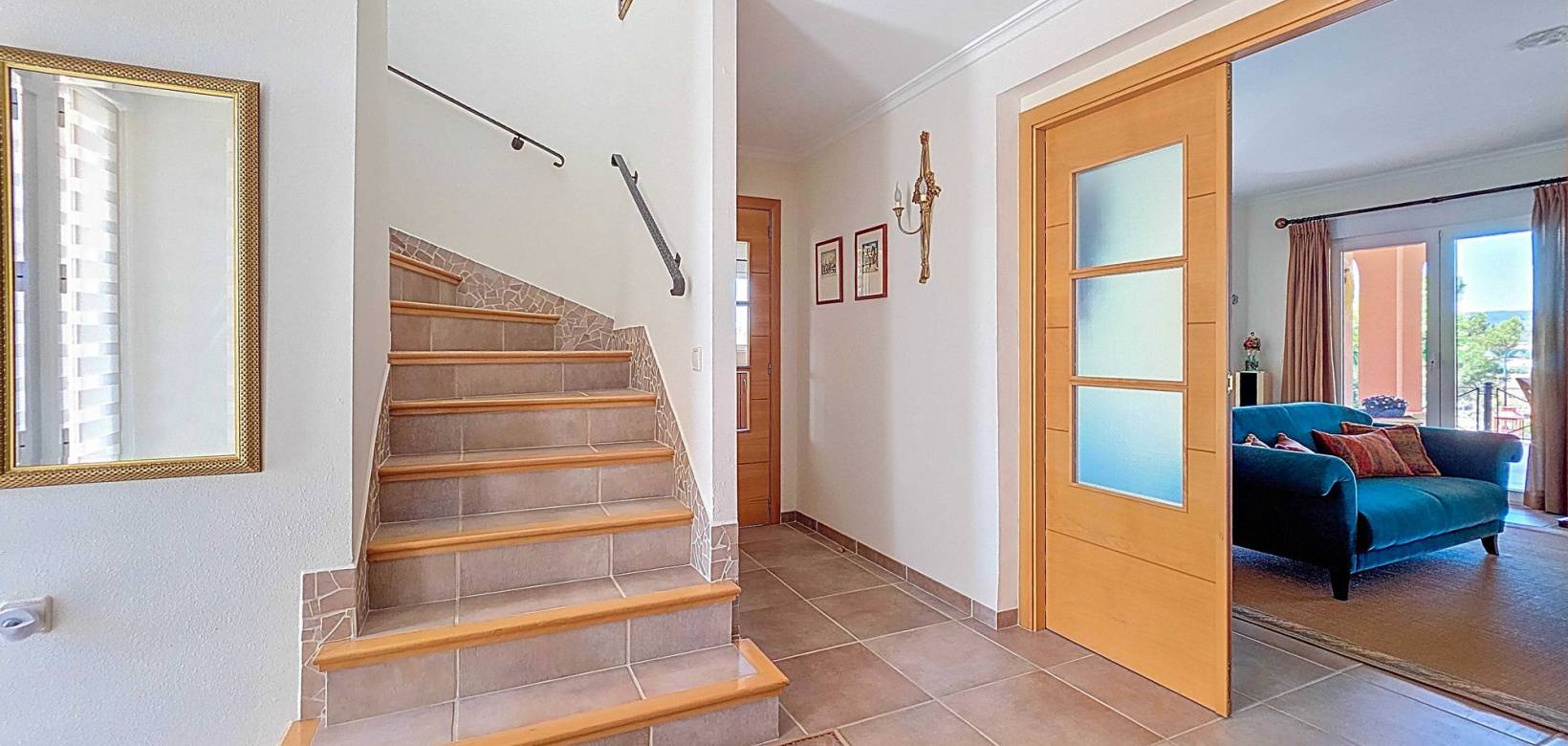 Resale - Villa - Ayora