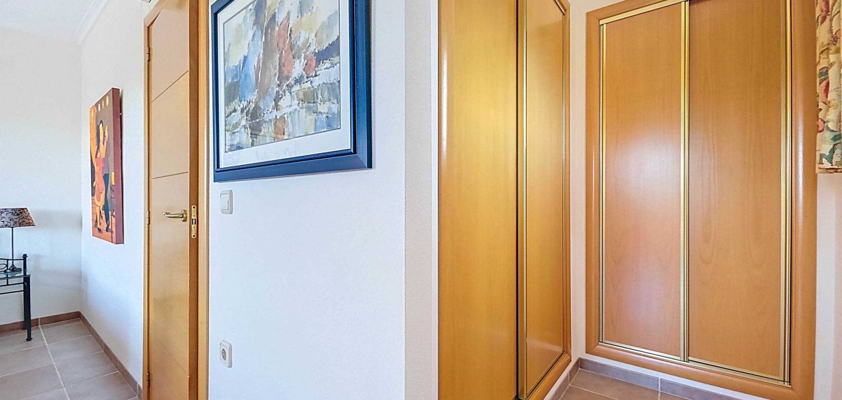 Resale - Villa - Ayora