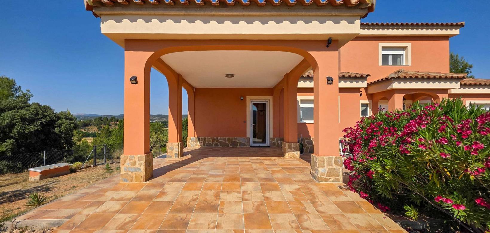 Resale - Villa - Ayora