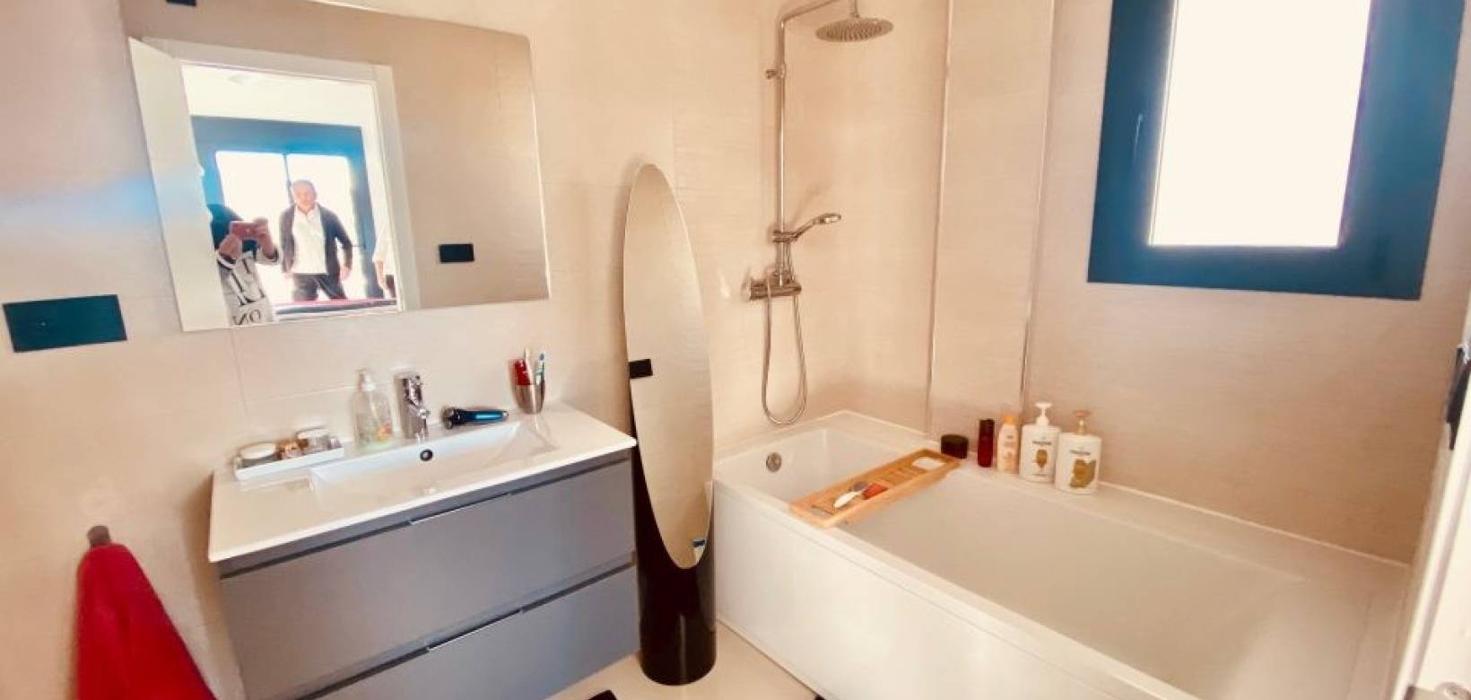 Resale - Villa - Cañada de la Leña