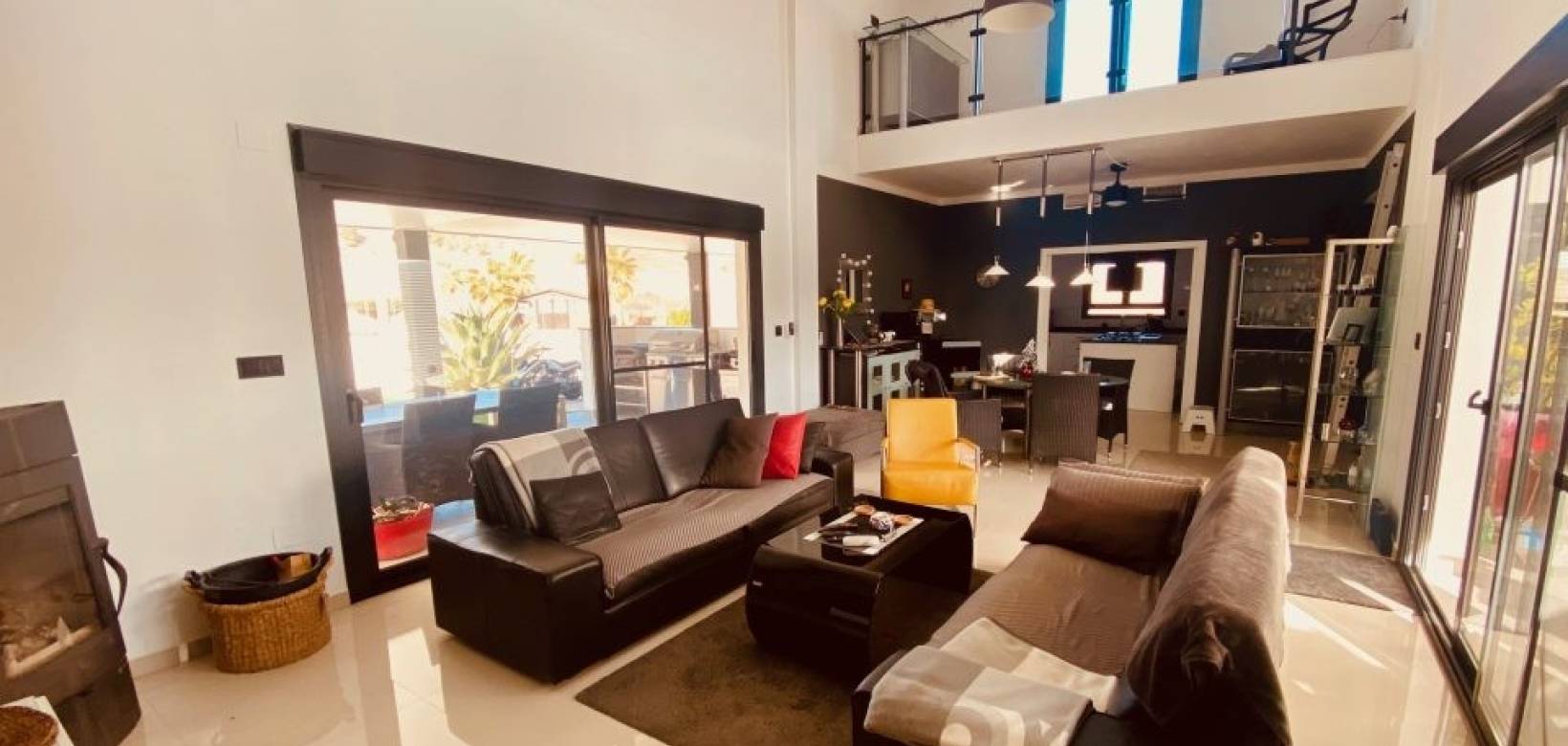 Resale - Villa - Cañada de la Leña