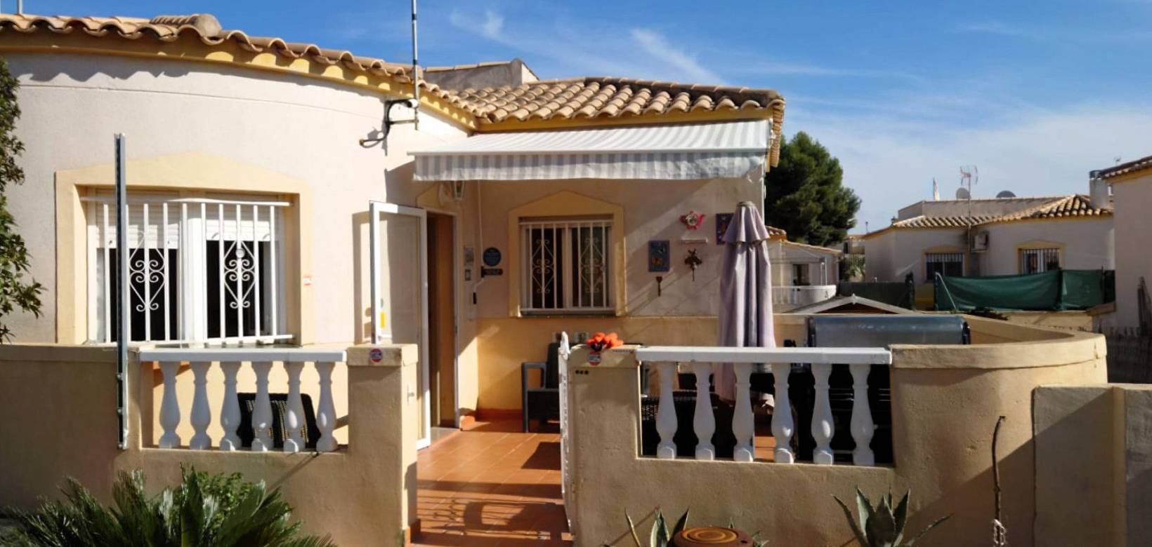 Resale - Villa - Castalla