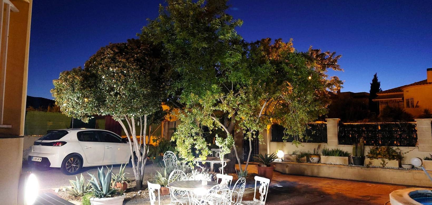 Resale - Villa - Castalla