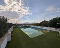 Resale - Villa - Caudete