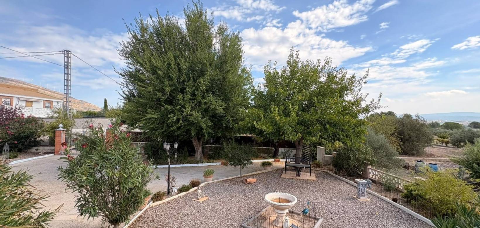 Resale - Villa - Caudete