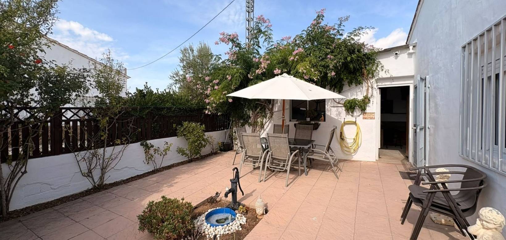Resale - Villa - Caudete