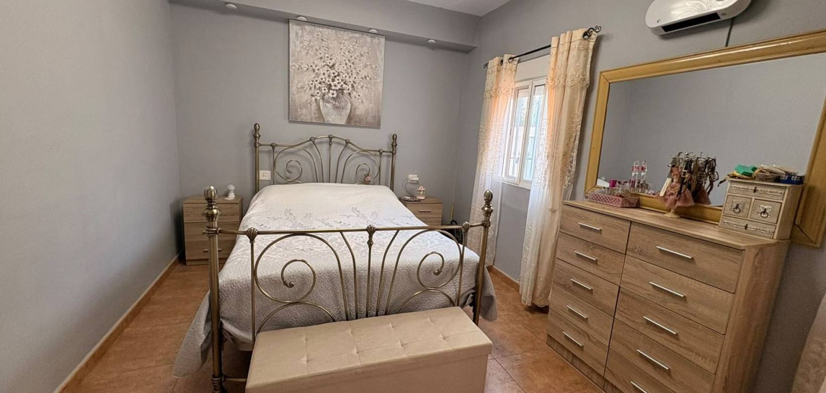 Resale - Villa - Caudete