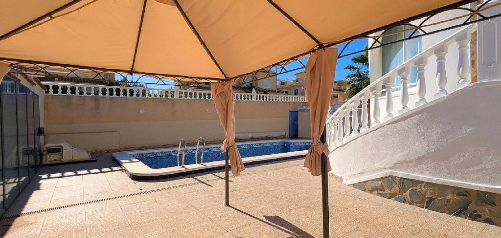 Resale - Villa - Cuidad Quesada