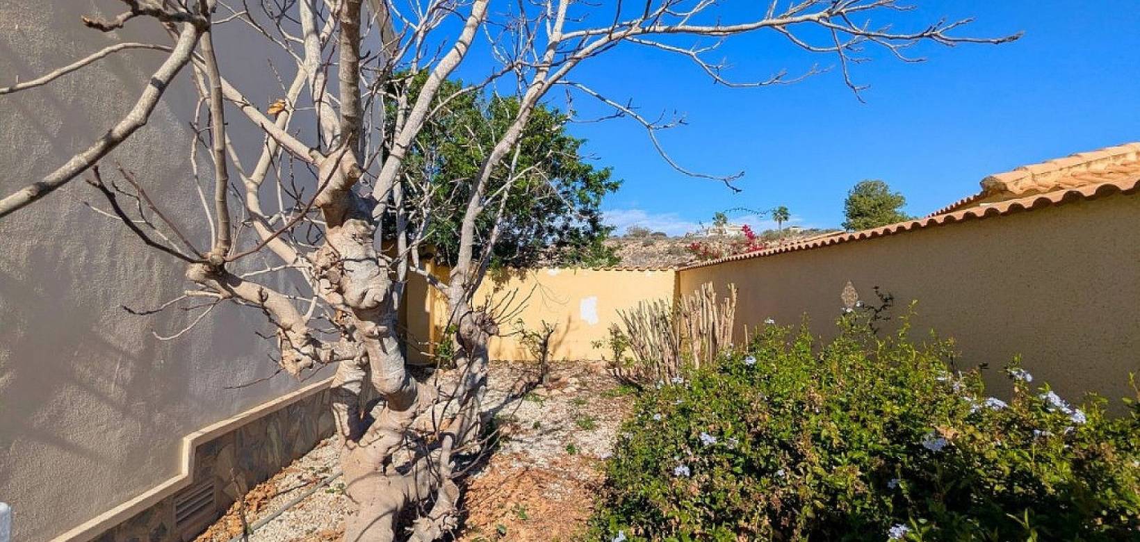 Resale - Villa - Cuidad Quesada