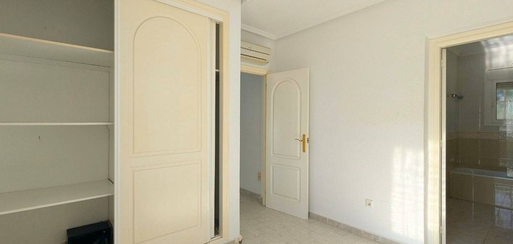 Resale - Villa - Cuidad Quesada