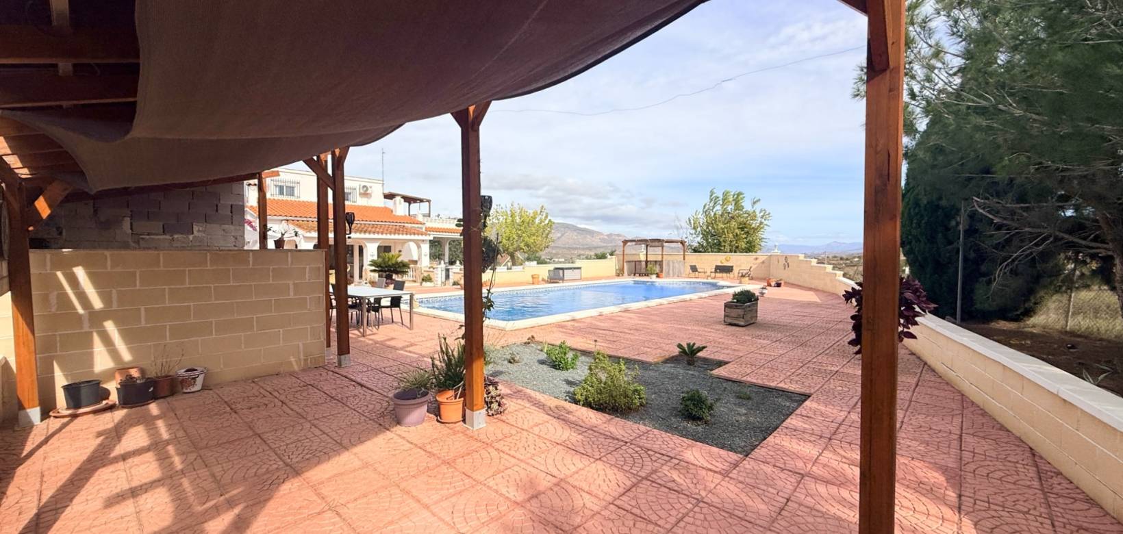 Resale - Villa - Detached - Hondón de los Frailes