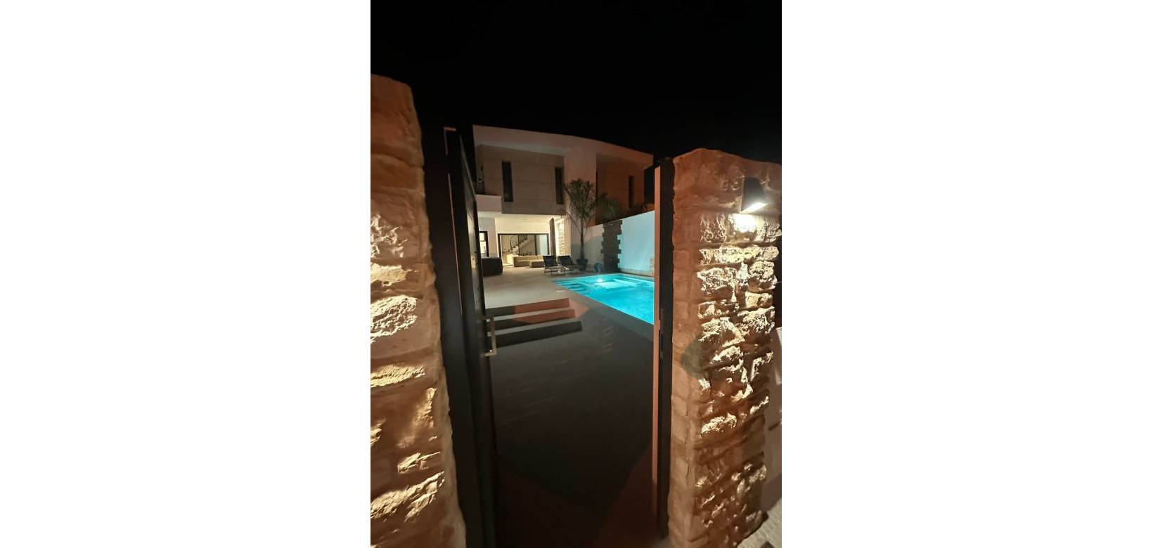 Resale - Villa - Dolores