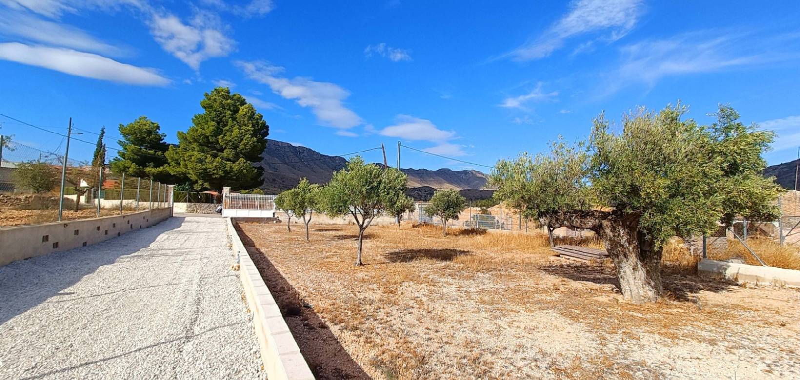 Resale - Villa - El Cantón - El Canton