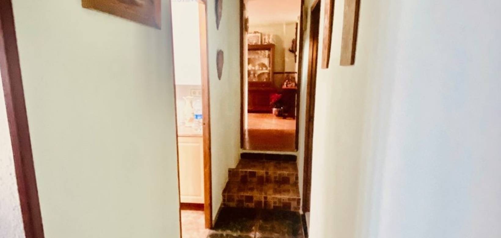 Resale - Villa - El Cantón