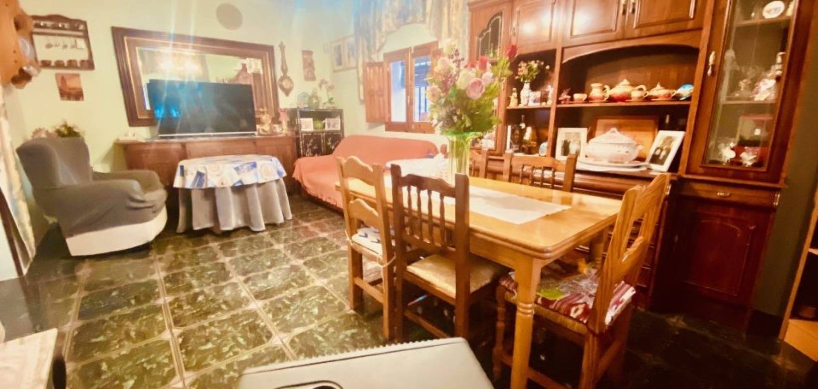 Resale - Villa - El Cantón