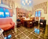 Resale - Villa - El Cantón