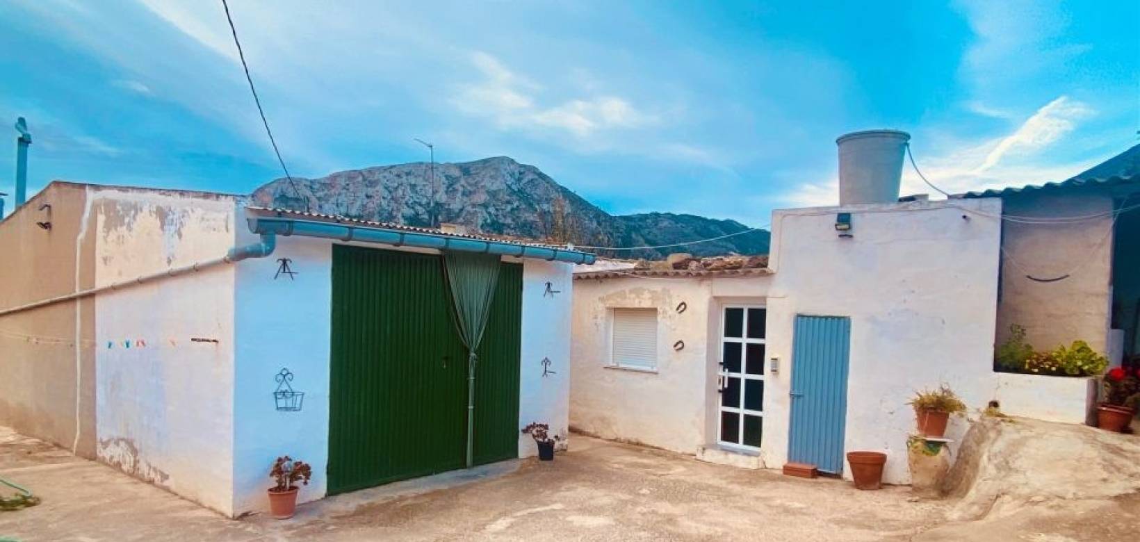 Resale - Villa - El Cantón