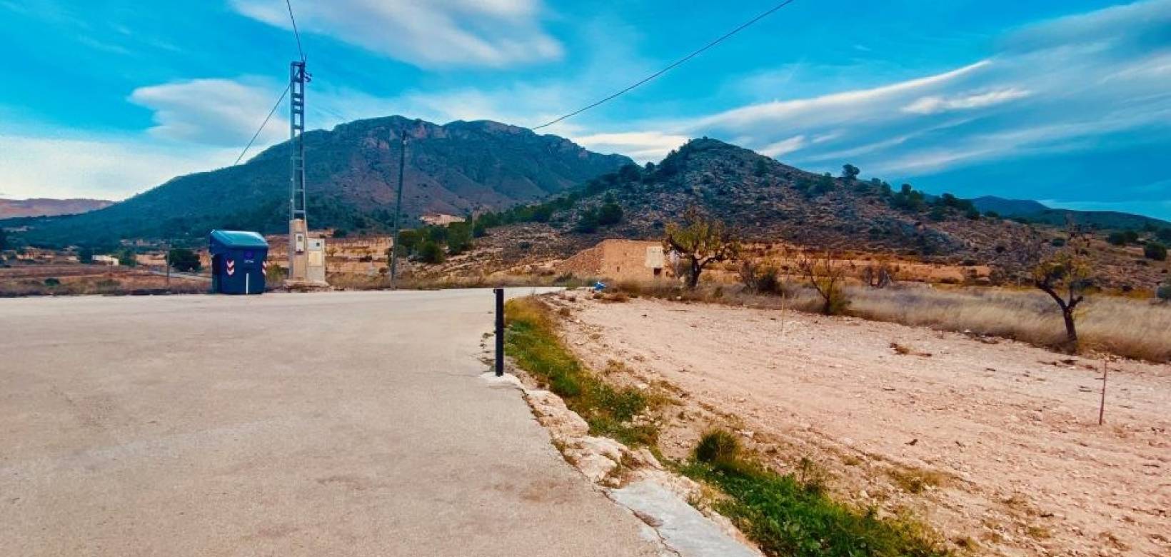 Resale - Villa - El Cantón