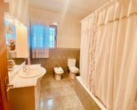 Resale - Villa - El Cantón