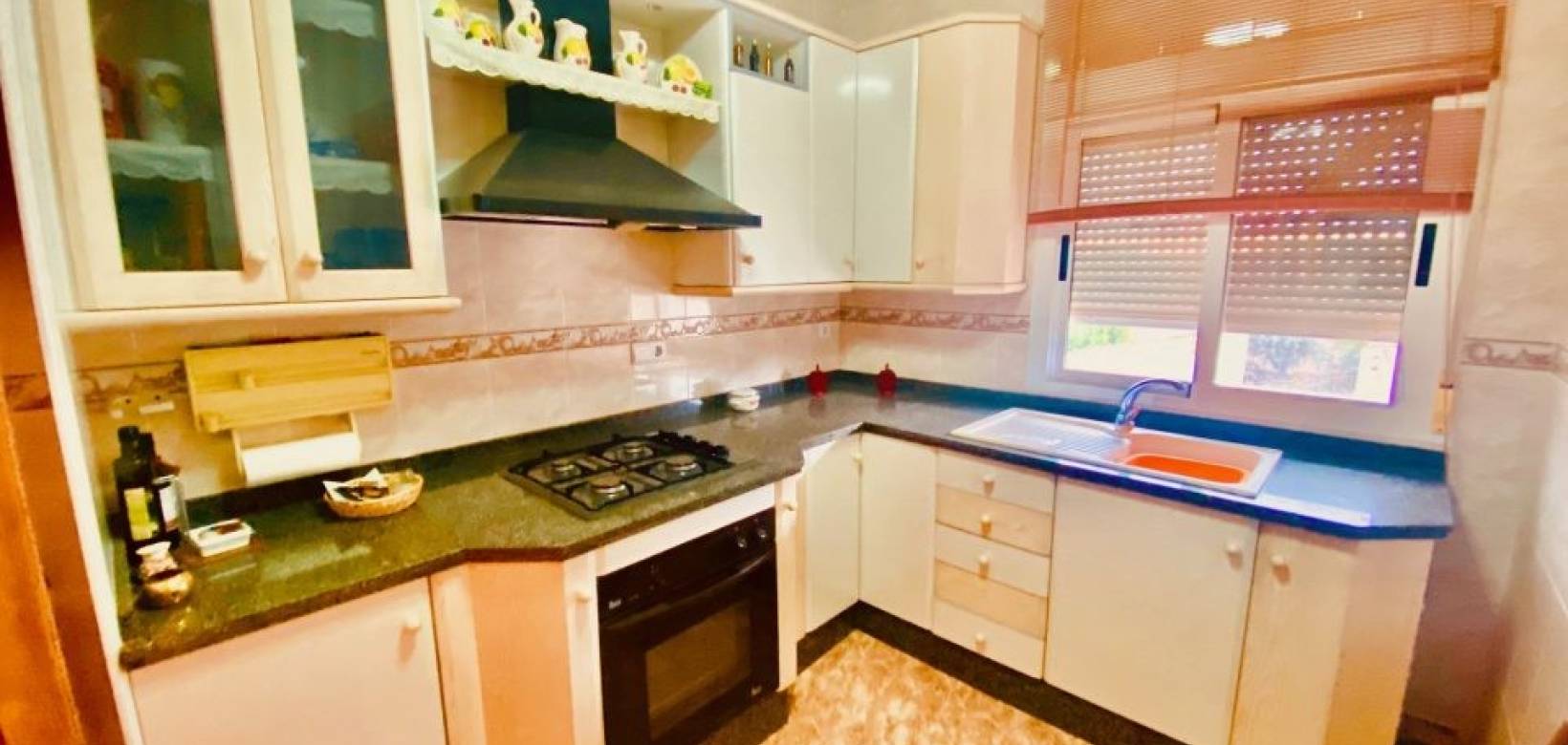 Resale - Villa - El Cantón