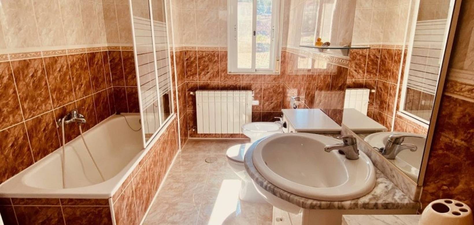 Resale - Villa - El Cantón