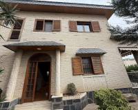 Resale - Villa - Elda