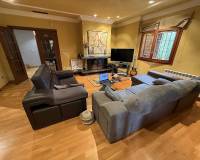 Resale - Villa - Elda