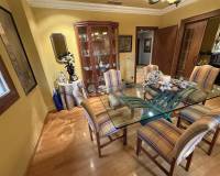 Resale - Villa - Elda