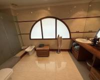 Resale - Villa - Elda