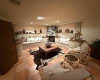 Resale - Villa - Elda