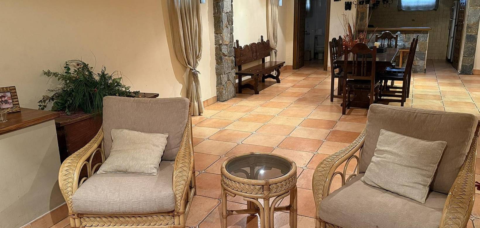 Resale - Villa - Elda