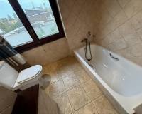 Resale - Villa - Elda