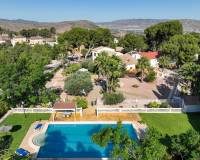 Resale - Villa - Elda