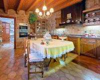 Resale - Villa - Elda