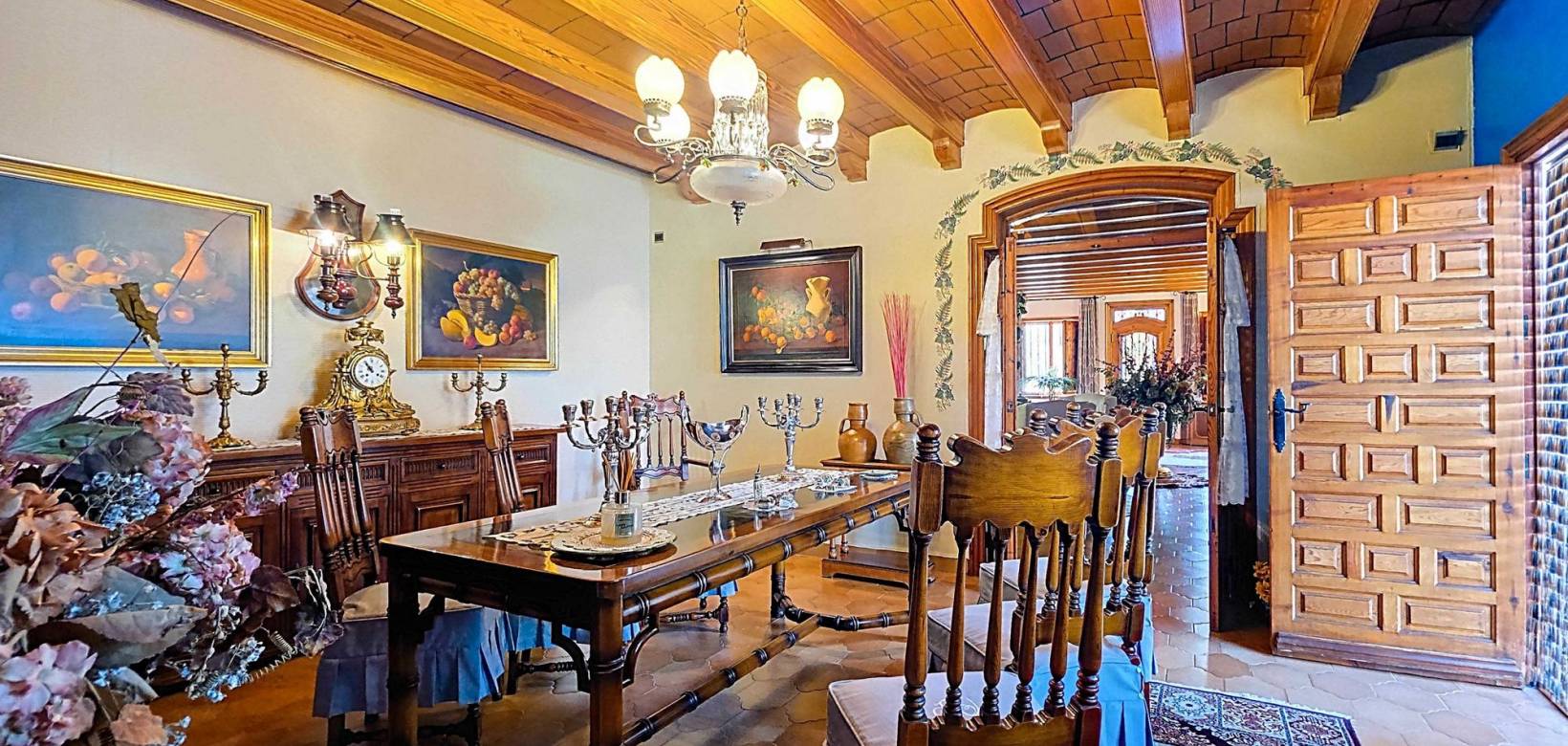 Resale - Villa - Elda