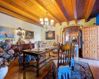 Resale - Villa - Elda