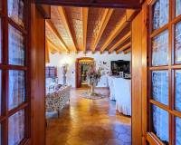 Resale - Villa - Elda