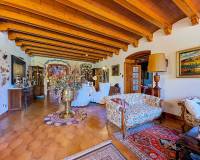 Resale - Villa - Elda