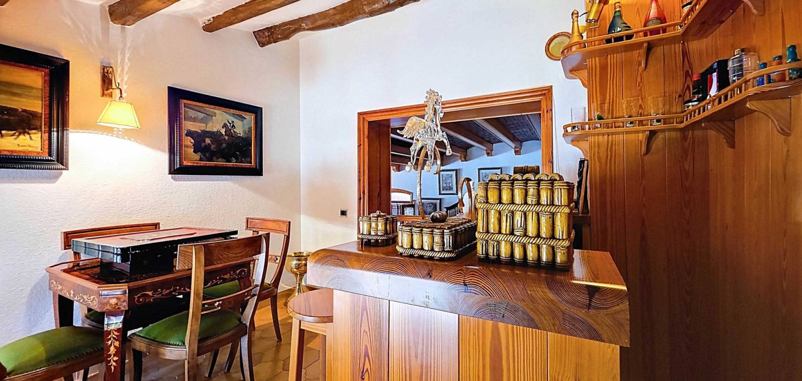 Resale - Villa - Elda